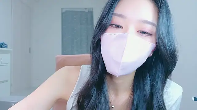 Snapshot of ramuchan_desu chatting on 07/19/26, 12:14 ramuchan desu online show from 07/19/26, 12:14
