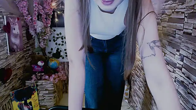 Amanda Bright  online show from 10/03/25, 06:32