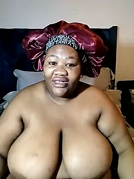 Snapshot of SeductionBoobs chatting on 07/19/26, 12:36 SeductionBoobs online show from 07/19/26, 12:36