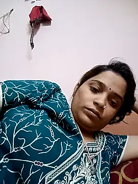 Snapshot of Trisha_71 chatting on 05/06/26, 05:25 Trisha 71 online show from 05/06/26, 05:25