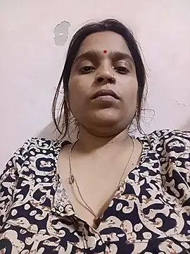 Snapshot of Trisha_71 chatting on 07/13/26, 04:32 Trisha 71 online show from 07/13/26, 04:32