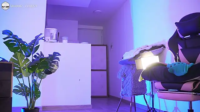 AnnieCouperr online show from 02/27/26, 08:20