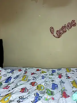 Snapshot of HinataArai chatting on 09/27/25, 06:02 HinataArai online show from 09/27/25, 06:02