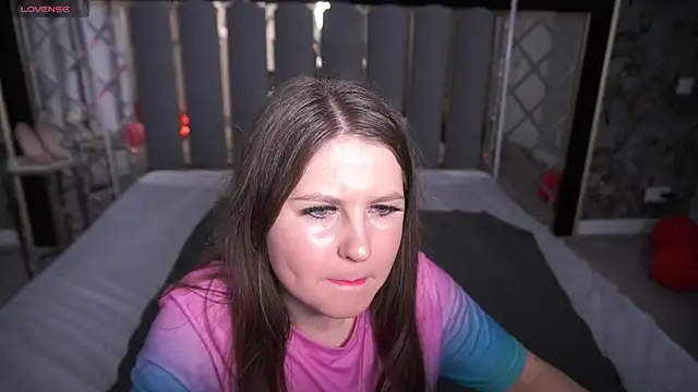 Snapshot of CraveeDoll chatting on 03/02/26, 08:15 CraveeDoll online show from 03/02/26, 08:15