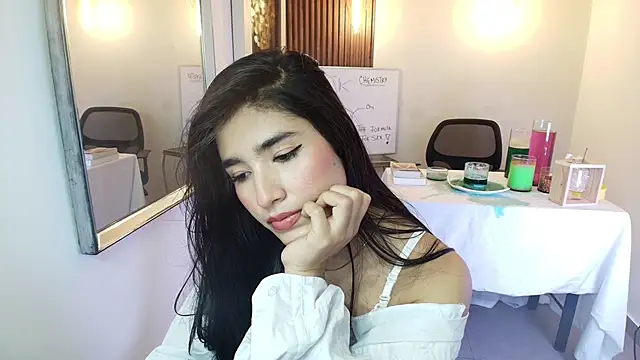 Lia Mar  online show from 01/08/26, 06:32