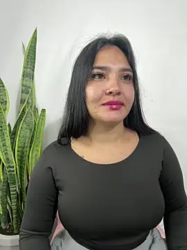 meli  brown online show from 05/18/26, 04:07