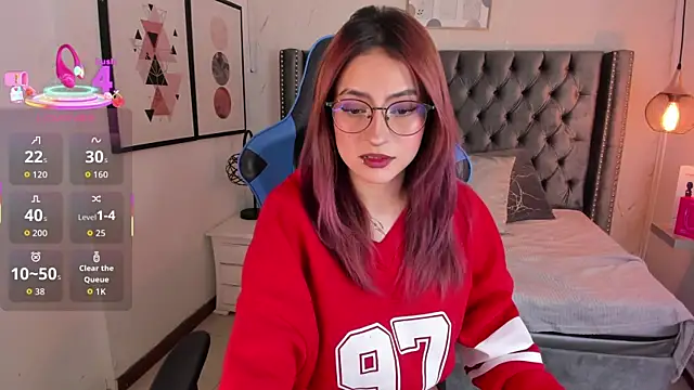 Snapshot of Lily_Fleming chatting on 09/22/25, 08:11 Lily Fleming online show from 09/22/25, 08:11