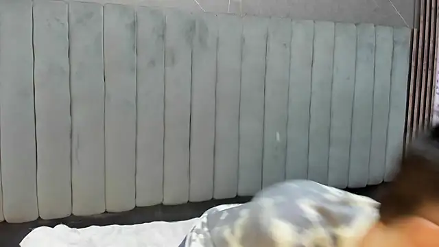  Hannah Hot online show from 01/12/26, 02:17