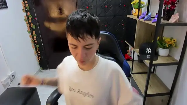  Hannah Hot online show from 04/15/26, 02:40