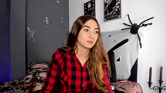 Snapshot of Alice_Dickinssonn chatting on 10/30/25, 01:45 Alice Dickinssonn online show from 10/30/25, 01:45