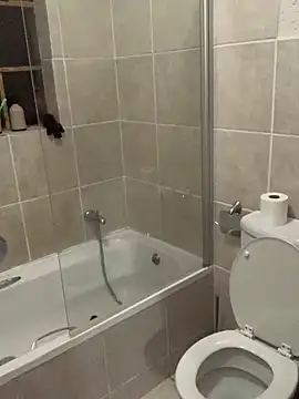 jayjayja19 online show from 02/18/26, 03:02