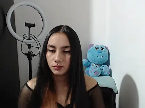 Snapshot of Stormyyy_hot chatting on 11/06/25, 05:36 Stormyyy hot online show from 11/06/25, 05:36