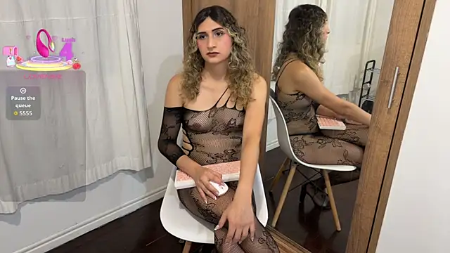 kayleesims  online show from 06/11/26, 02:22
