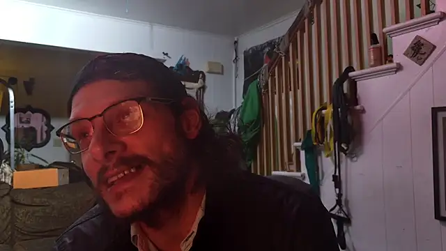 MasterDaddyCool online show from 11/26/25, 04:35