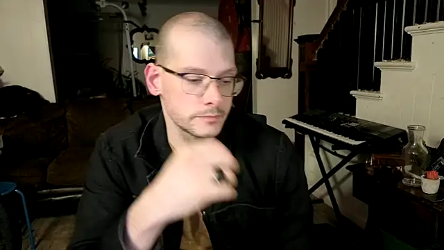 Snapshot of MasterDaddyCool chatting on 06/20/26, 05:43 MasterDaddyCool online show from 06/20/26, 05:43