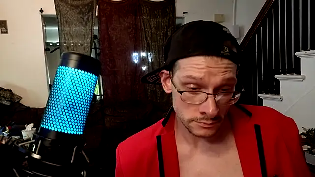 Snapshot of MasterDaddyCool chatting on 07/19/26, 10:24 MasterDaddyCool online show from 07/19/26, 10:24