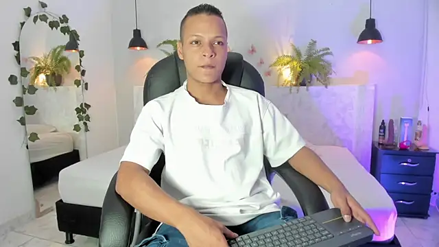 Ricky Owens1 online show from 09/14/25, 12:59