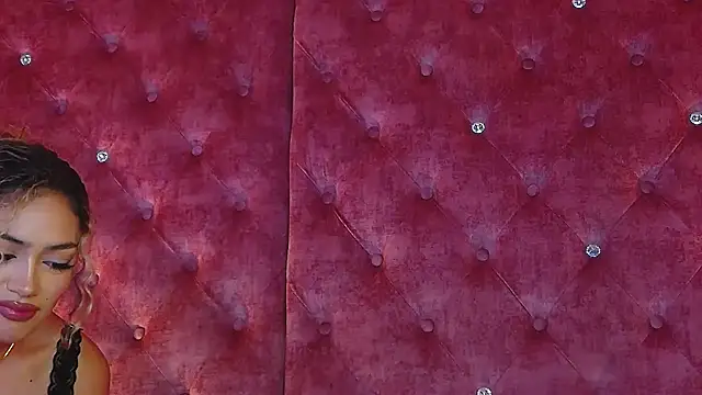 MaddisonBelucci online show from 11/20/25, 09:03