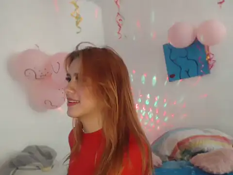 Snapshot of Victoria_new chatting on 11/12/25, 04:07 Victoria new online show from 11/12/25, 04:07