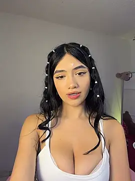 Snapshot of mandy222_ chatting on 05/15/26, 03:46 mandy222 online show from 05/15/26, 03:46