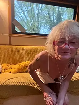 ladyboatlady online show from 10/14/25, 06:36