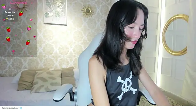 LilyThea online show from 05/29/26, 09:02