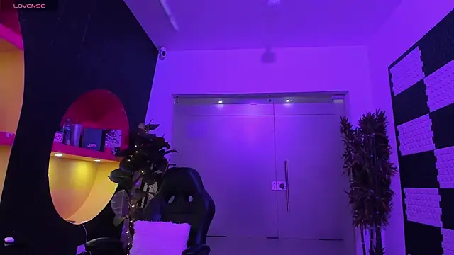 SamantaKane online show from 10/16/25, 03:29