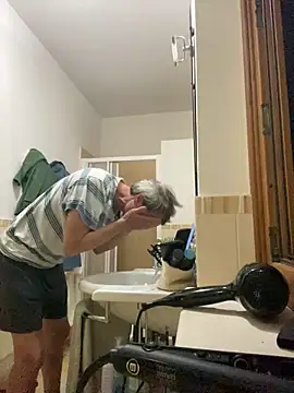 sasatimido online show from 09/09/25, 04:12