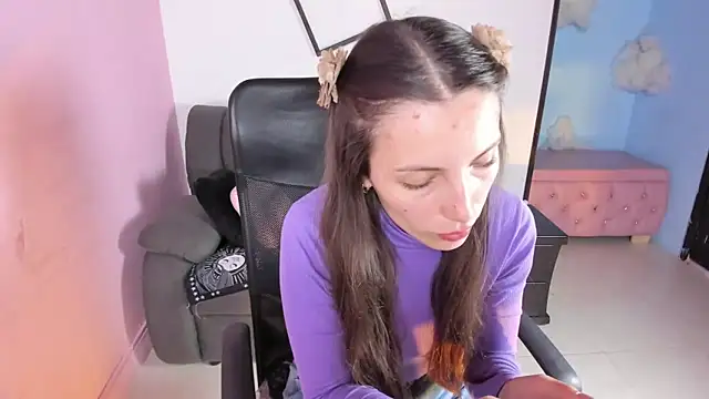 paula miler1 online show from 02/04/26, 01:39