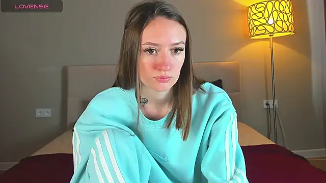 cutienaughtygirl online show from 11/13/25, 08:46