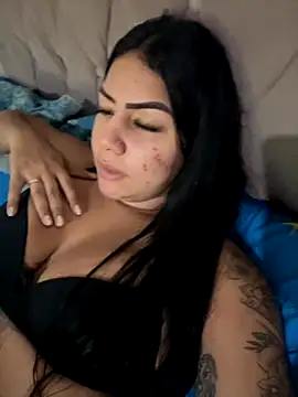 julianamascarada online show from 10/11/25, 12:15