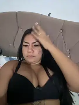 julianamascarada online show from 10/21/25, 12:44