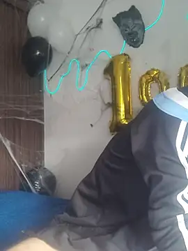 Snapshot of Tattoboy19cm chatting on 10/25/25, 03:07 Tattoboy19cm online show from 10/25/25, 03:07