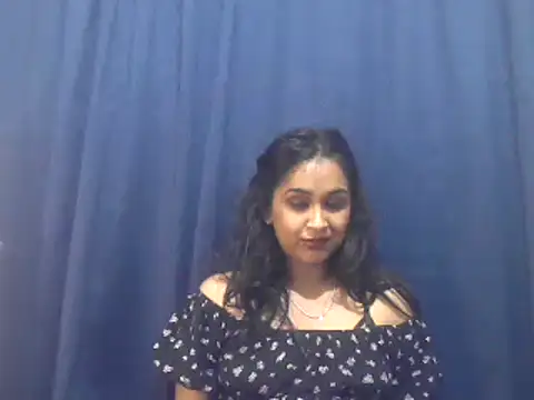cute indianxo online show from 10/24/25, 07:43