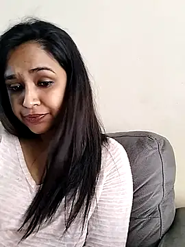 cute indianxo online show from 12/23/25, 07:39
