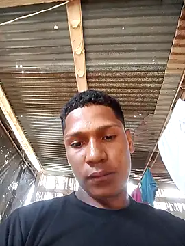 Snapshot of Davir2001 chatting on 02/22/26, 03:10 Davir2001 online show from 02/22/26, 03:10