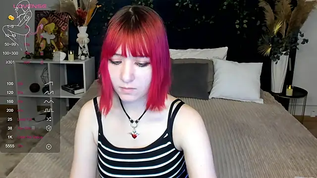 Ketrin Jones online show from 11/08/25, 03:23