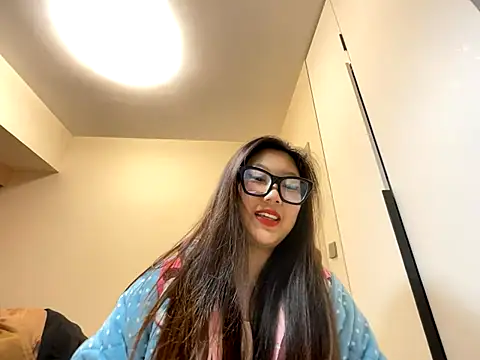 xena0501 online show from 12/17/25, 01:28