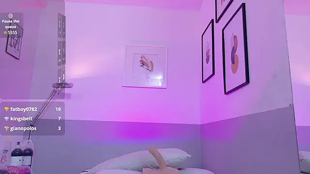 cutepetitee online show from 03/24/26, 07:52