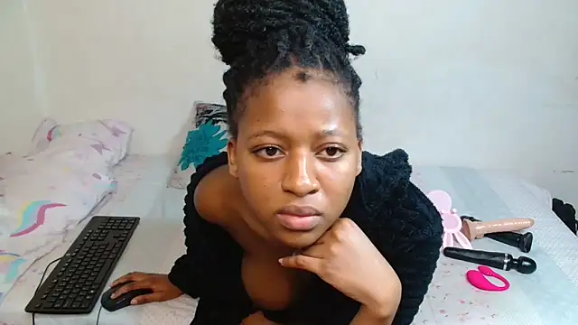 SinfullyForbiddeno7 online show from 09/26/25, 10:36