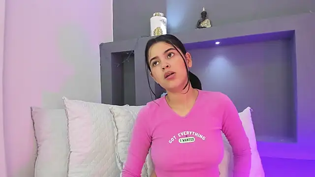 Snapshot of MaiaaCandy chatting on 10/10/25, 08:19 MaiaaCandy online show from 10/10/25, 08:19