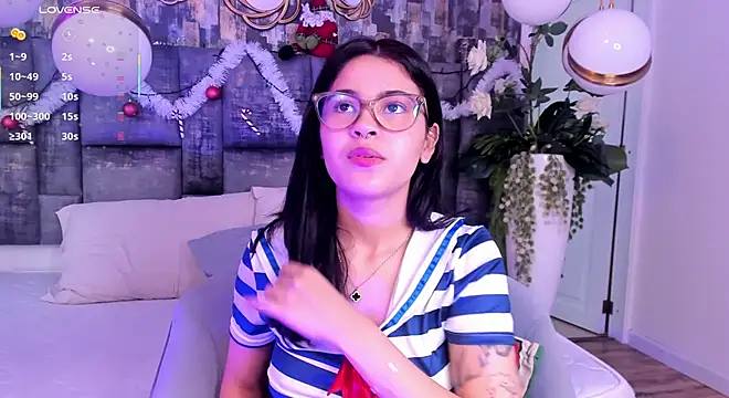 Snapshot of MaiaaCandy chatting on 12/17/25, 03:18 MaiaaCandy online show from 12/17/25, 03:18