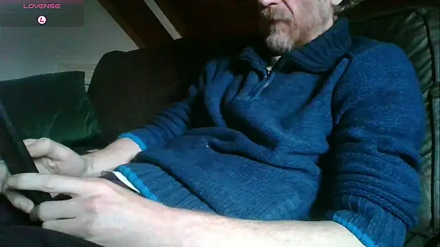 Snapshot of Vrenico-SC chatting on 02/14/26, 12:35 Vrenico-SC online show from 02/14/26, 12:35