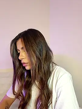 AmaiaSalvatore online show from 10/09/25, 12:19