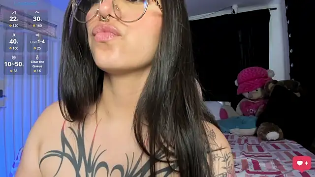 ZoeBlue6 online show from 06/03/26, 02:33