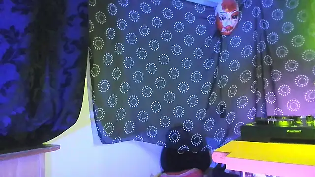 DjDiCKmannOnE online show from 02/10/26, 02:15