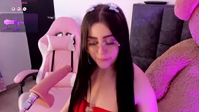 bellacruz3 online show from 04/13/26, 07:08