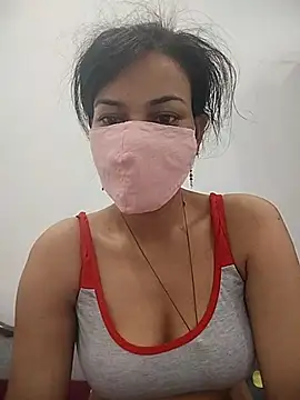 Snapshot of Miss-0012 chatting on 10/17/25, 08:44 Miss-0012 online show from 10/17/25, 08:44