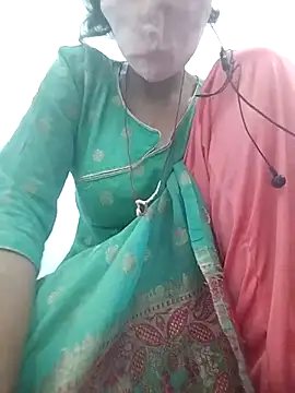 Snapshot of Miss-0012 chatting on 11/10/25, 06:23 Miss-0012 online show from 11/10/25, 06:23