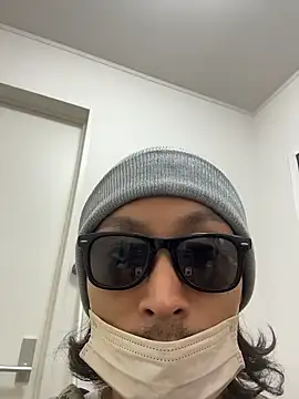 specialz0831 online show from 10/22/25, 05:08